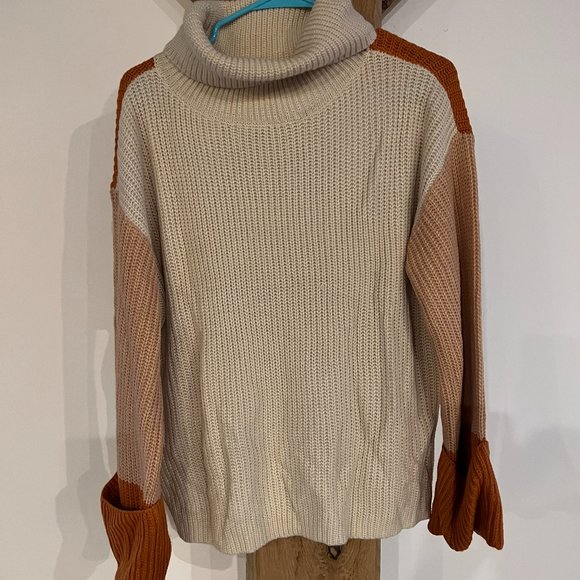 Simplee sweater Sz L - Picture 1 of 4